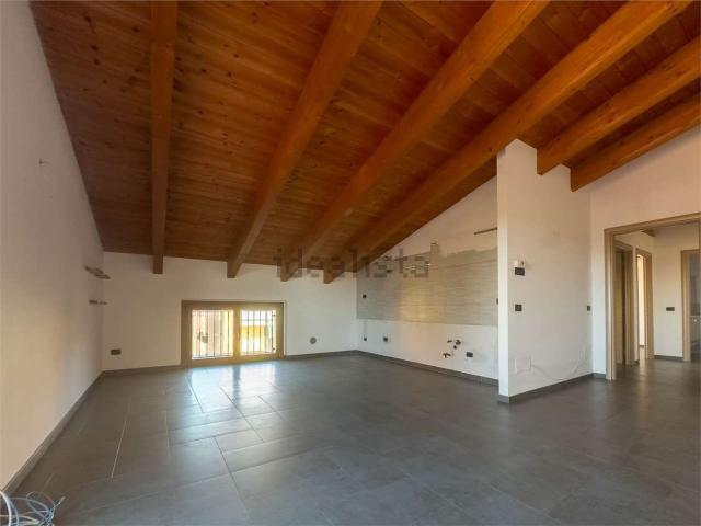 Appartamento in vendita a Mezzana, Somma Lombardo