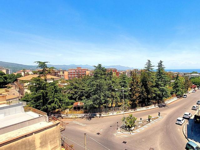 Appartamento in vendita a Giarre, Sicilia