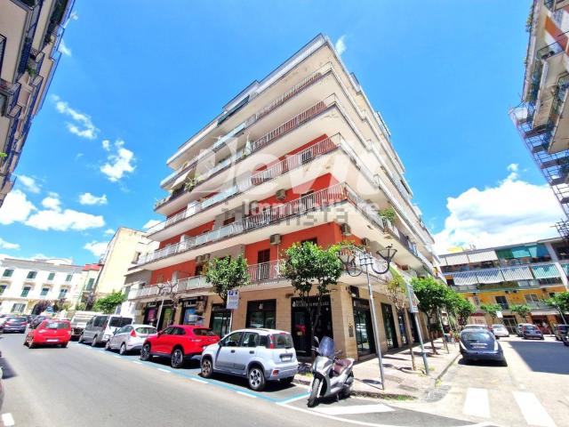 Appartamento in vendita a Portici, Campania