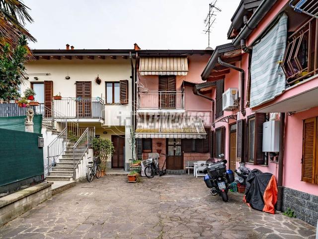 Appartamento in vendita a Cassina Pertusella, Caronno Pertusella