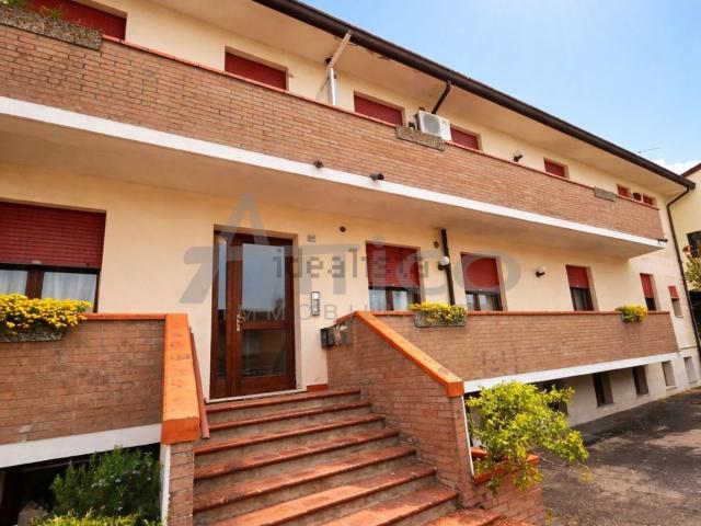 Appartamento in vendita a Crespino, Veneto