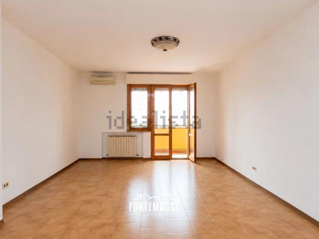 Appartamento in vendita a Terre Roveresche, Marche