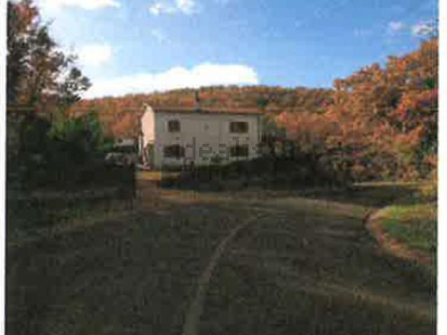 Appartamento in vendita a Canepina, Viterbo