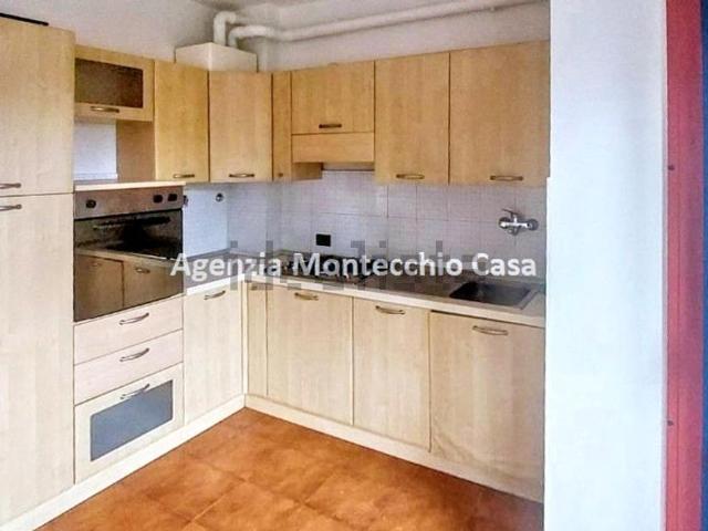 Appartamento in vendita a Castello, Marche