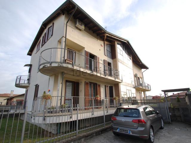 Appartamento in vendita a Robecchetto, Robecchetto Con Induno
