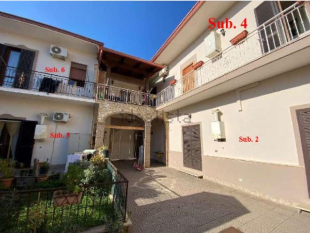 Appartamento in vendita a Frignano, Campania