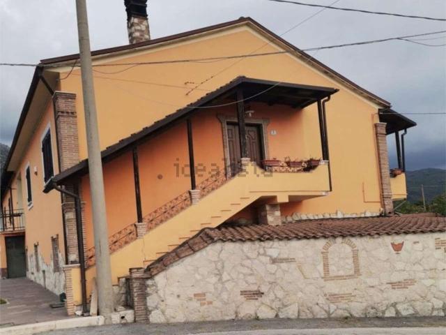 Appartamento in vendita a Ortucchio, L'Aquila