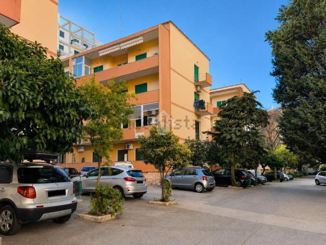Appartamento in vendita a Municipio 2, Puglia