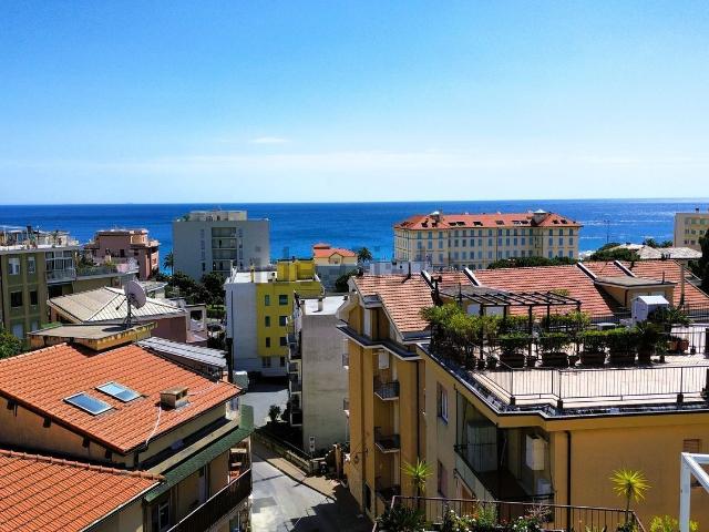 Appartamento in vendita a Spotorno, Liguria