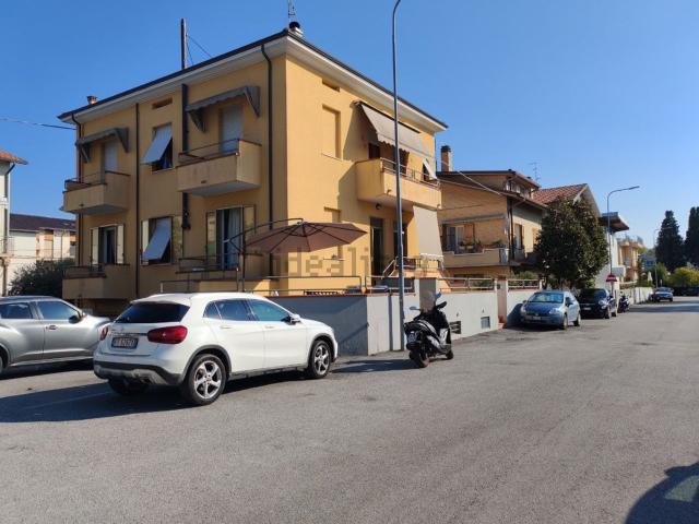 Appartamento in vendita a Tombaccia, Pesaro
