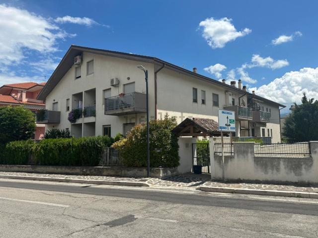 Appartamento in vendita a Torre De' Passeri, Abruzzo