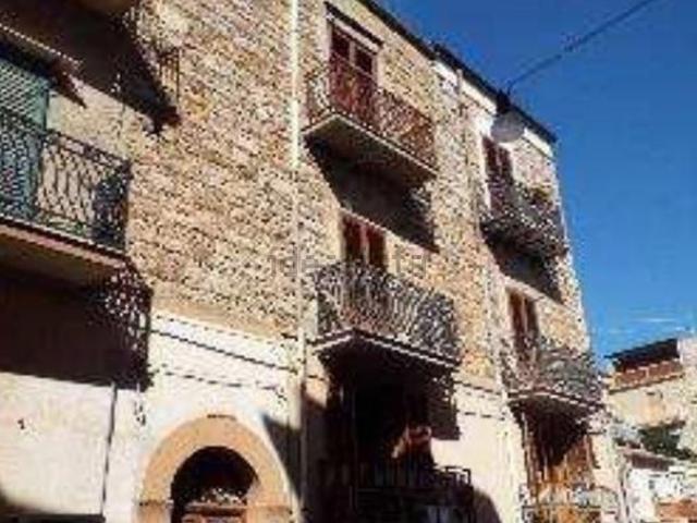 Appartamento in vendita a Resuttano, Sicilia