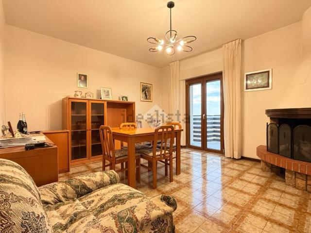 Appartamento in vendita a Capolavilla, Marche
