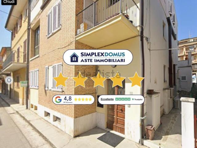 Appartamento in vendita a Centro, Marche