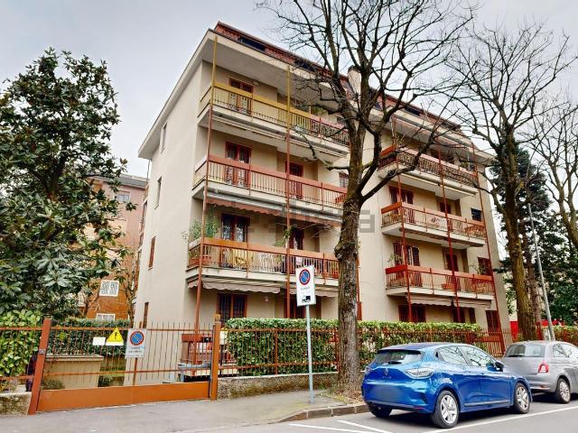Appartamento in vendita a Quartiere Pasubio, Cesano Boscone