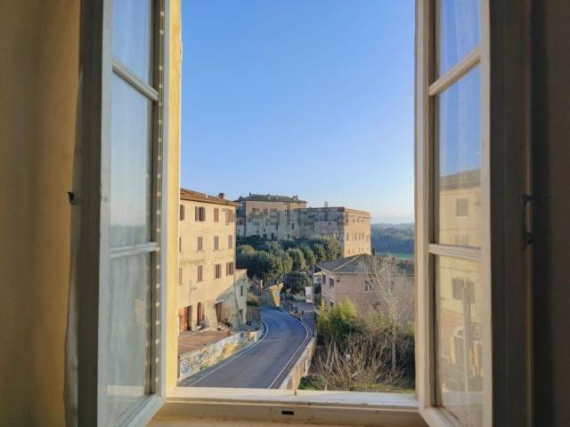 Attico in vendita a Quartiere Ruga, Montalcino