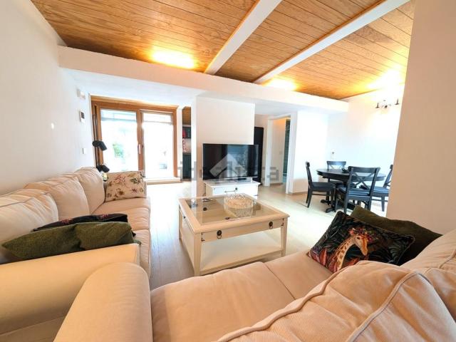 Appartamento in vendita a Sirmione, Lombardia