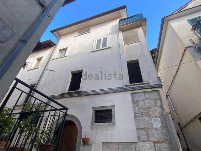 Appartamento in vendita a Colle, Atina