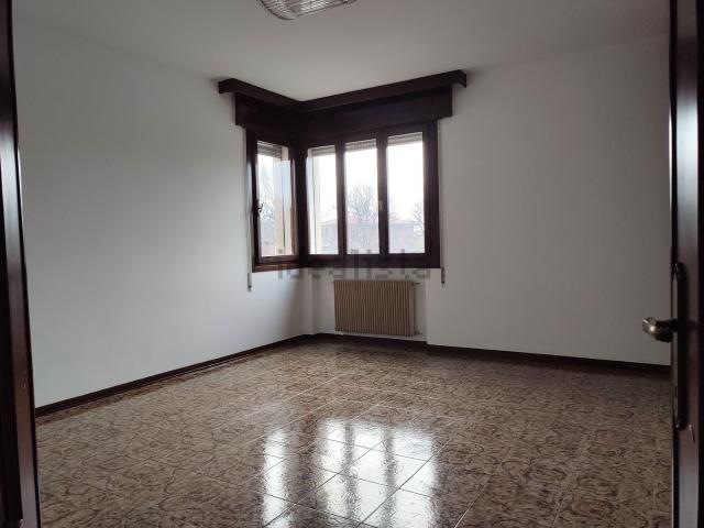 Appartamento in vendita a Pilastroni, Bassano Del Grappa