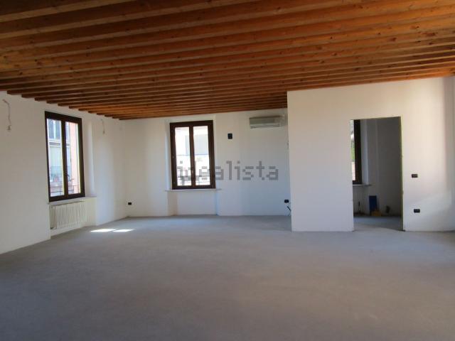 Appartamento in vendita a Centro storico, Pesaro