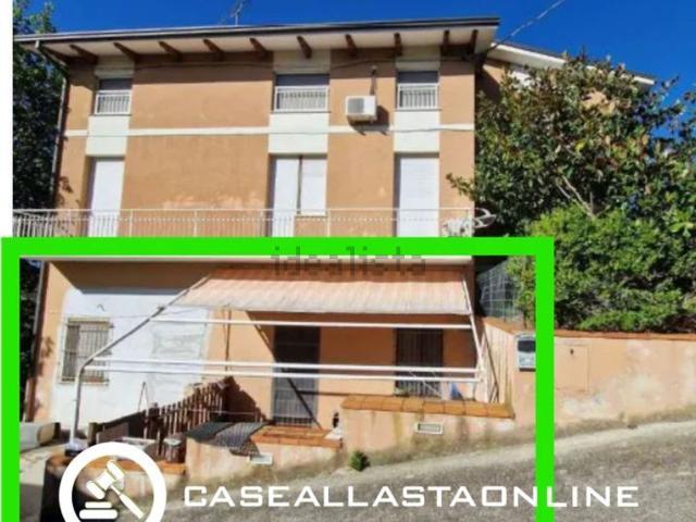 Appartamento in vendita a Montelupone, Macerata