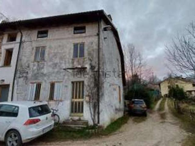 Appartamento in vendita a Schio, Veneto