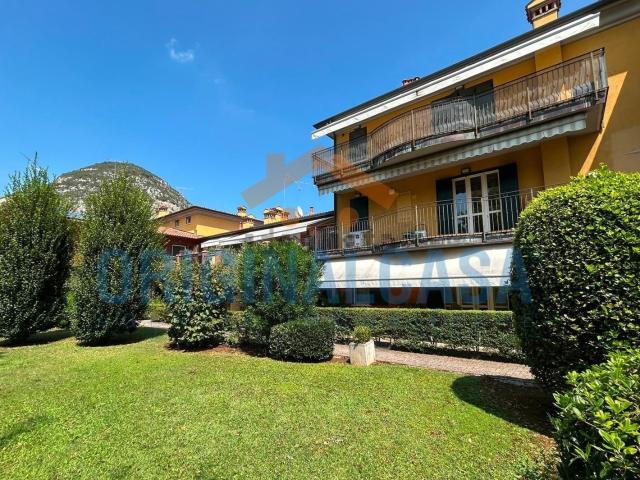 Appartamento in vendita a Rezzato, Lombardia