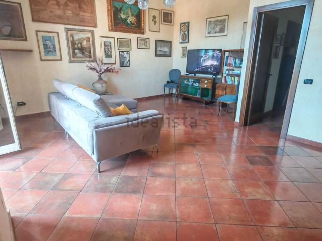 Appartamento in vendita a Gravina Di Catania, Sicilia