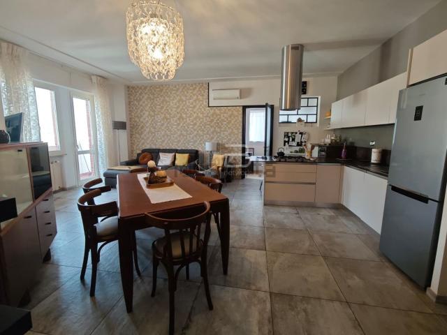 Appartamento in vendita a Seravezza, Toscana