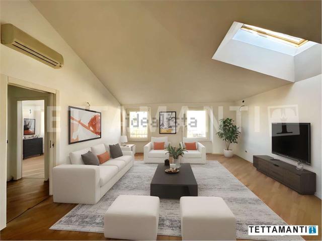 Attico in vendita a Como