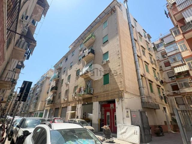 Appartamento in vendita a V Circoscrizione, Palermo