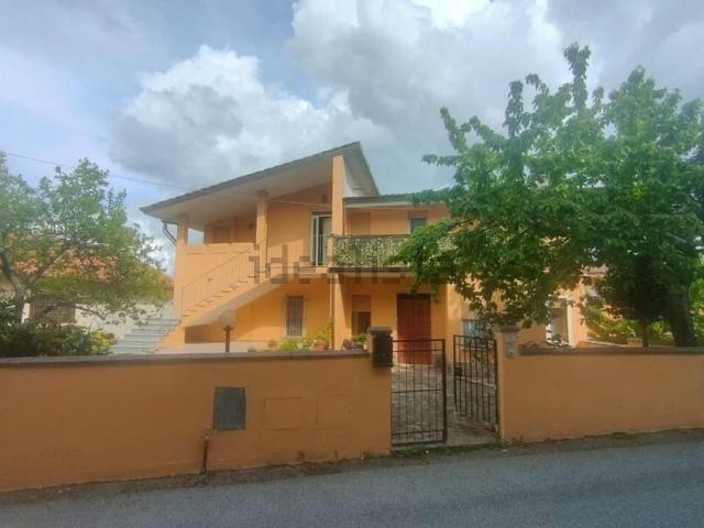 Appartamento in vendita a Ollolai, Sardigna/Sardegna