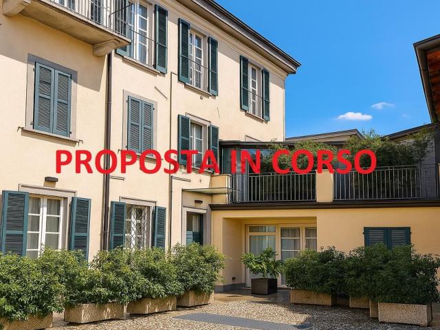 Appartamento in vendita a Barzago, Lombardia