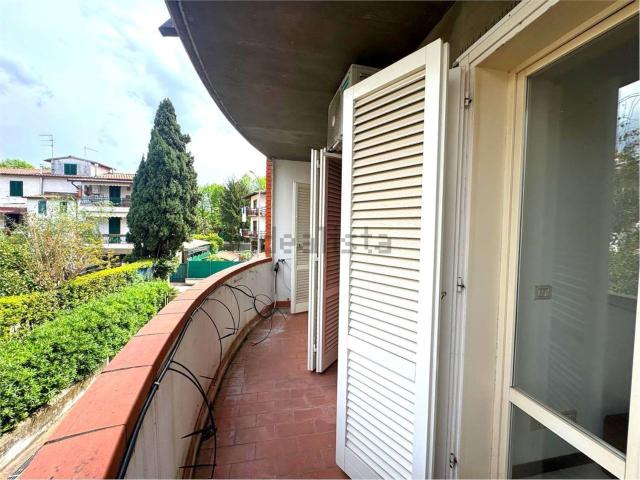 Appartamento in vendita a Poggioletto, Marina Di Massa
