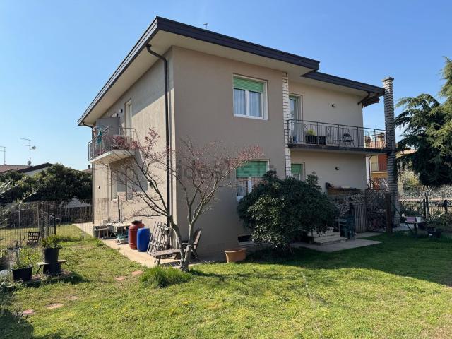 Appartamento in vendita a Pescantina, Veneto