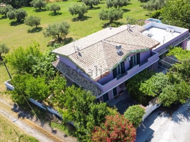Appartamento in vendita a Tre Croci, Cepagatti