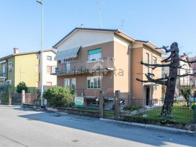 Appartamento in vendita a Siena, Villafranca di Verona