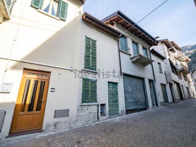 Appartamento in vendita a Castello, Dervio