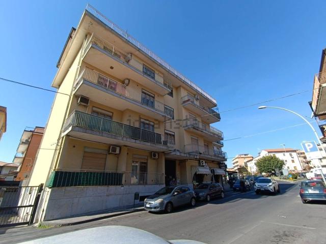 Appartamento in vendita a Gravina Di Catania, Sicilia