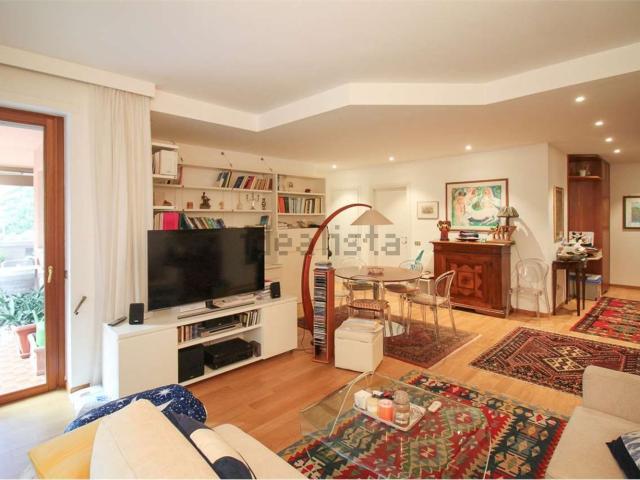 Appartamento in vendita a Caserme, Como