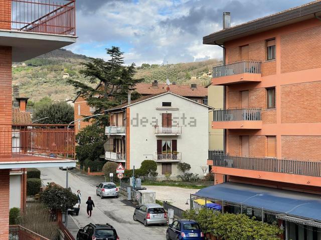 Appartamento in vendita a Passignano Sul Trasimeno, Umbria