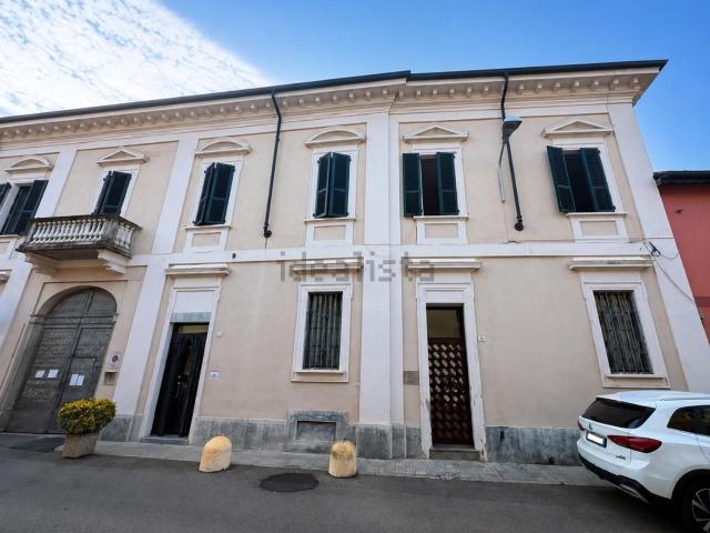 Attico in vendita a Sannazzaro de' Burgondi, Pavia