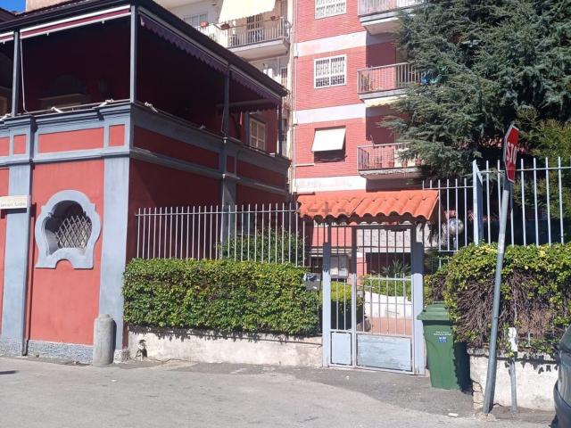 Appartamento in vendita a Portici, Napoli