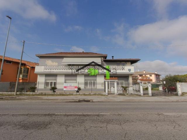 Appartamento in vendita a Crosere, Latisana