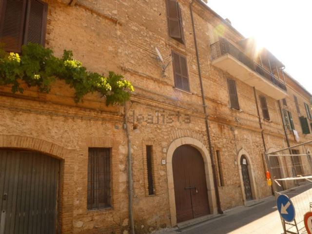 Appartamento in vendita a Pereto, Abruzzo