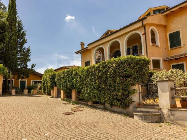 Appartamento in vendita a Nepi, Lazio