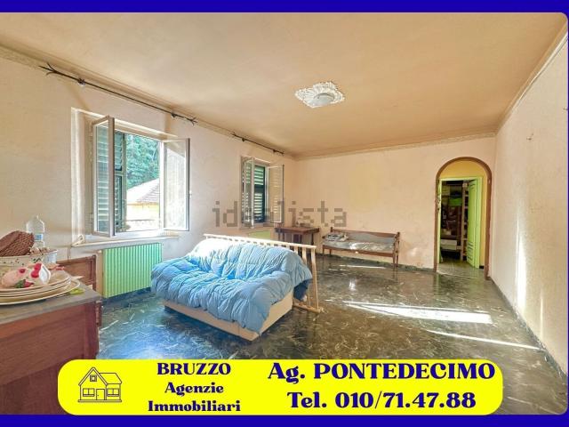 Appartamento in vendita a Campomorone, Liguria