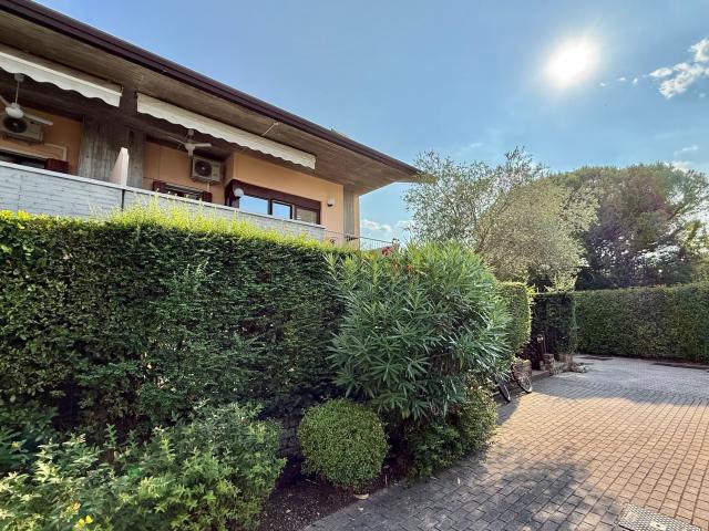 Appartamento in vendita a Desenzano Del Garda, Lombardia