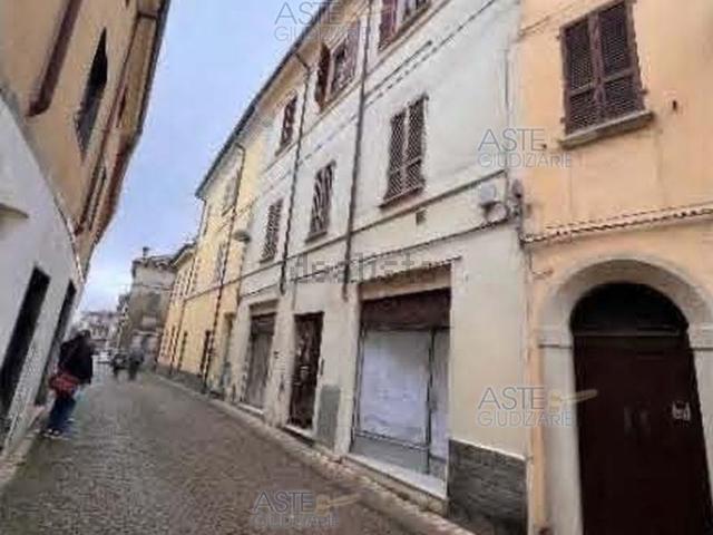 Appartamento in vendita a Lugagnano Val d'Arda, Piacenza