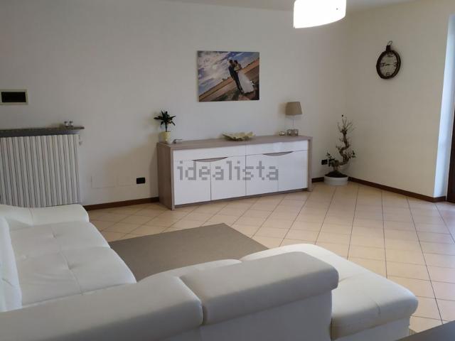 Appartamento in vendita a Cura Carpignano, Lombardia
